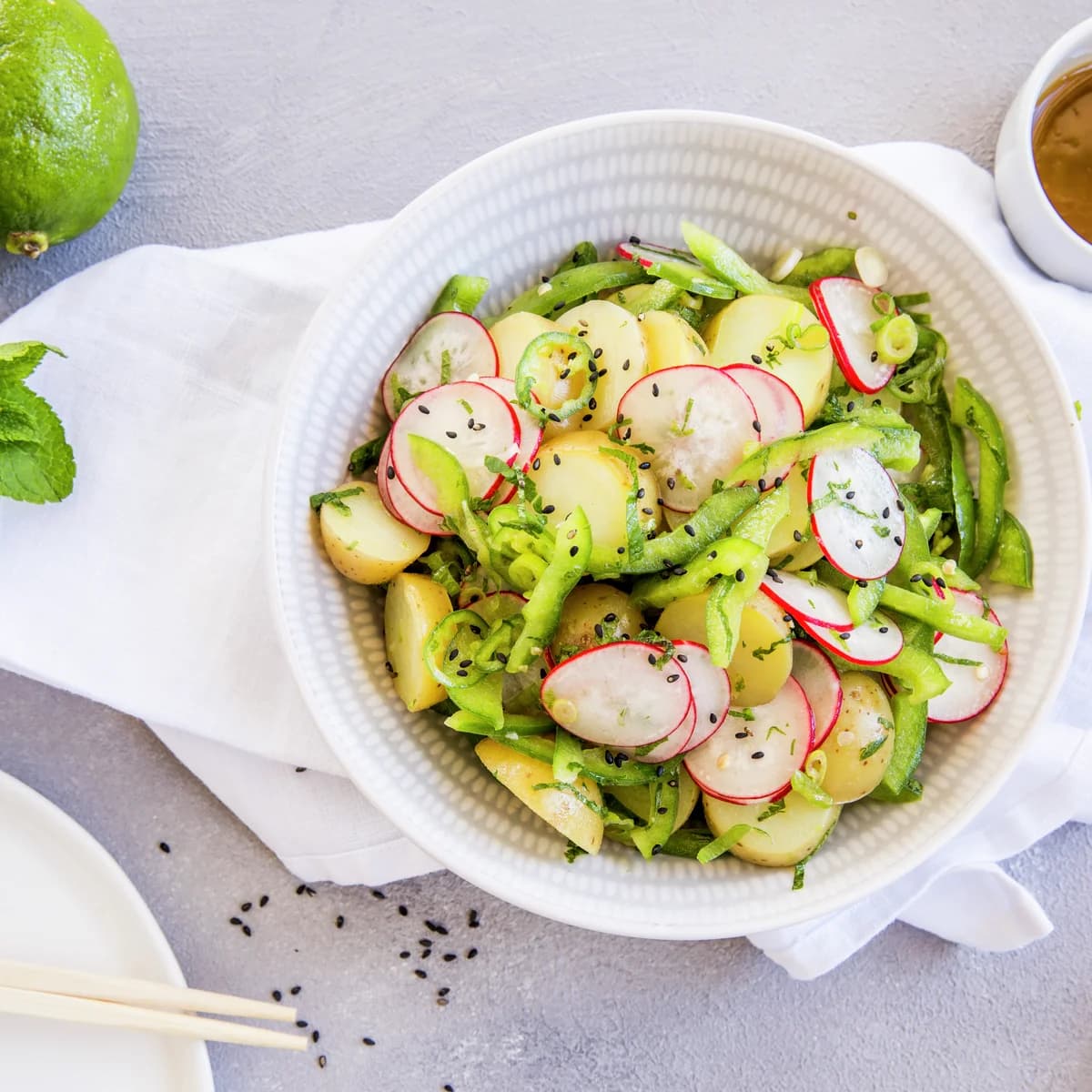 Salată de cartofi asiatică