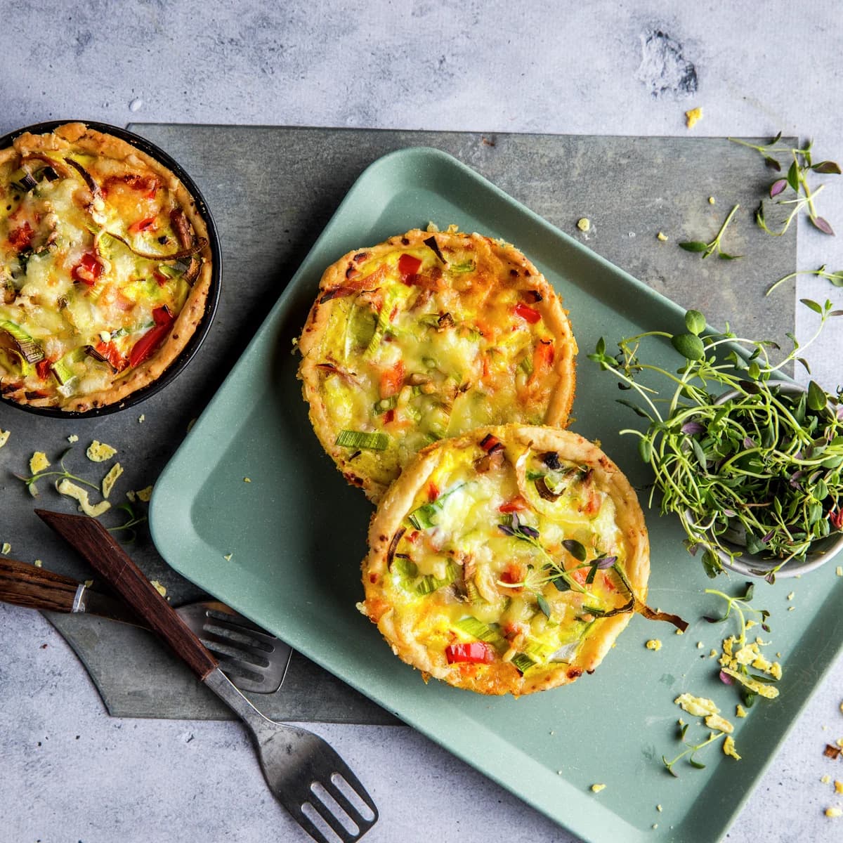 Pai cu șuncă și brânză slabă