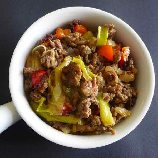 Tave Me Presh (Mâncărură Albaneză cu Carne de Vită și Praz)