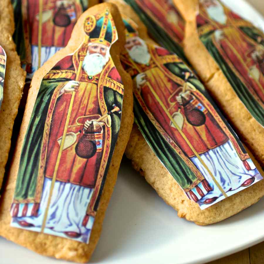 Prăjituri cu Ghimbir în Forma lui Sfântul Nicolae