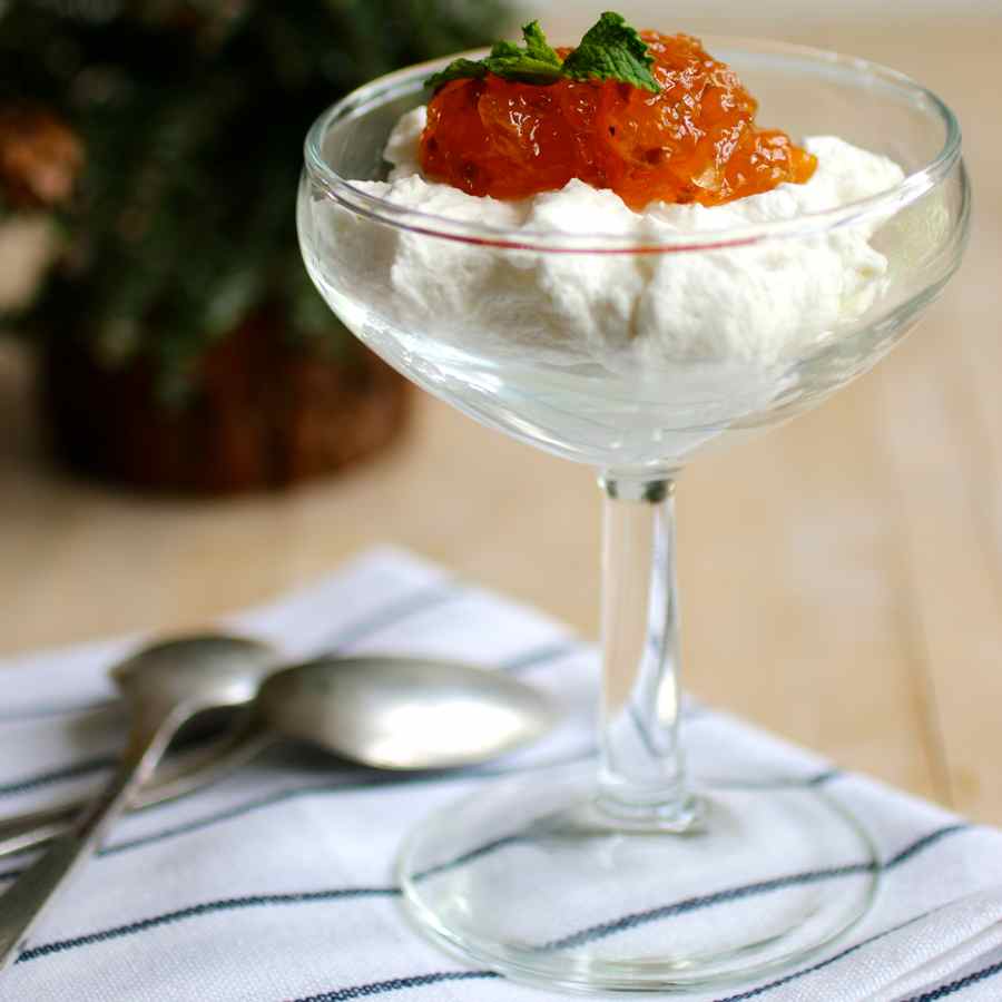 Multekrem - Desert tradițional norvegian de Crăciun