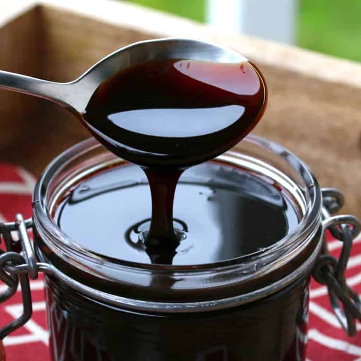 Rețetă Kecap Manis (Sos de soia dulce indonezian)