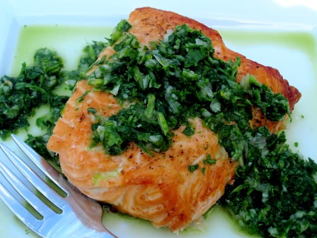 Salmon cu Sos Chimichurri