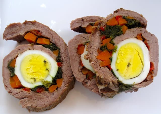 Matambre (Stil Argentinian Umplut cu Carne de Vită)