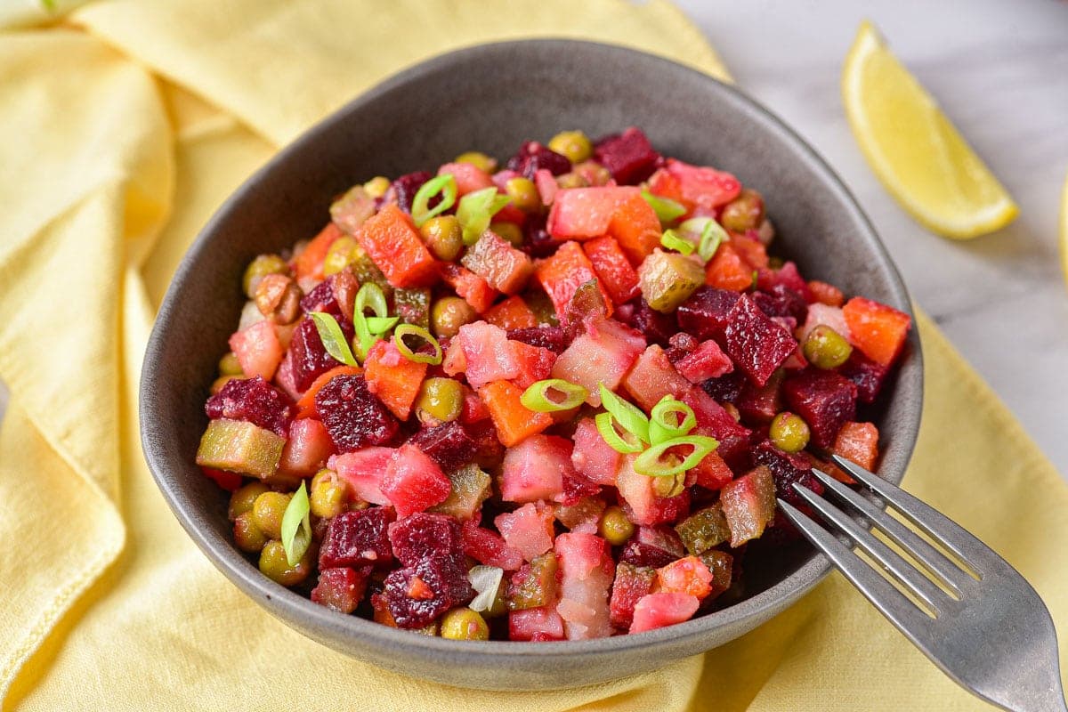 Salată Russian Vinaigrette