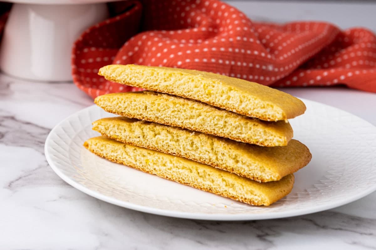 Eierkoeken (Căni olandeze cu ouă)