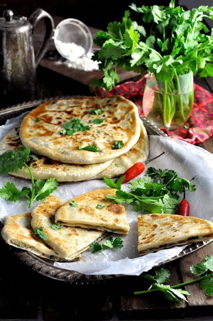 Aloo Paratha (Pâine plată umplută cu cartofi indieni)
