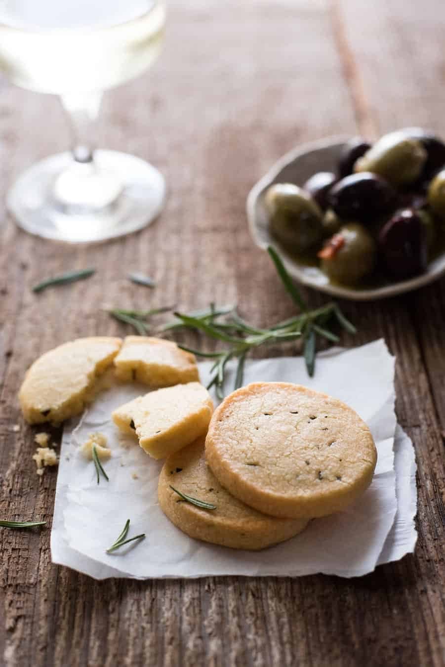 Biscuiți Parmezan Shortbread
