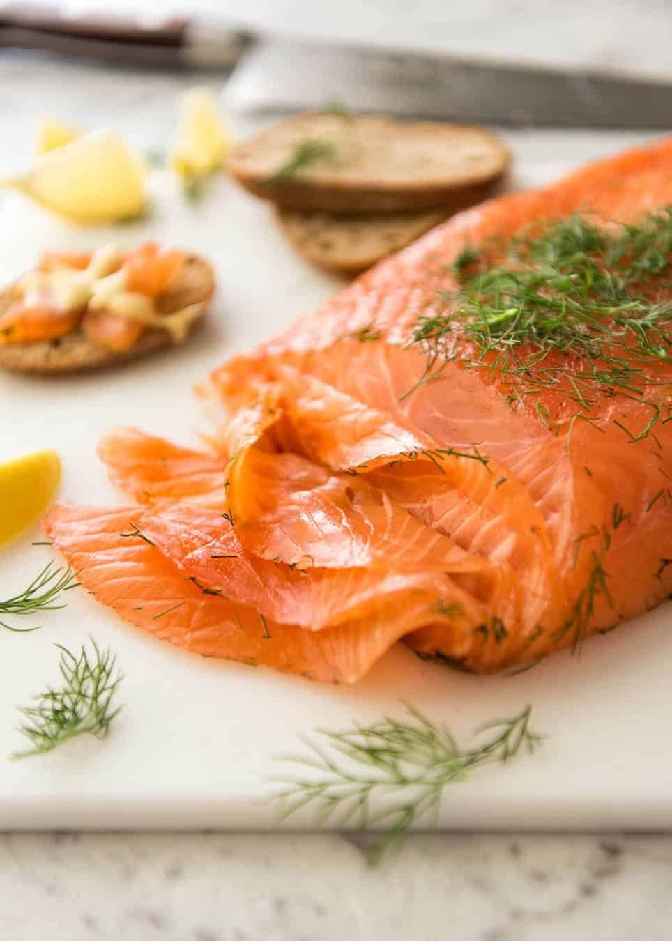 Gravlax de somon afumat (foarte ușor!)