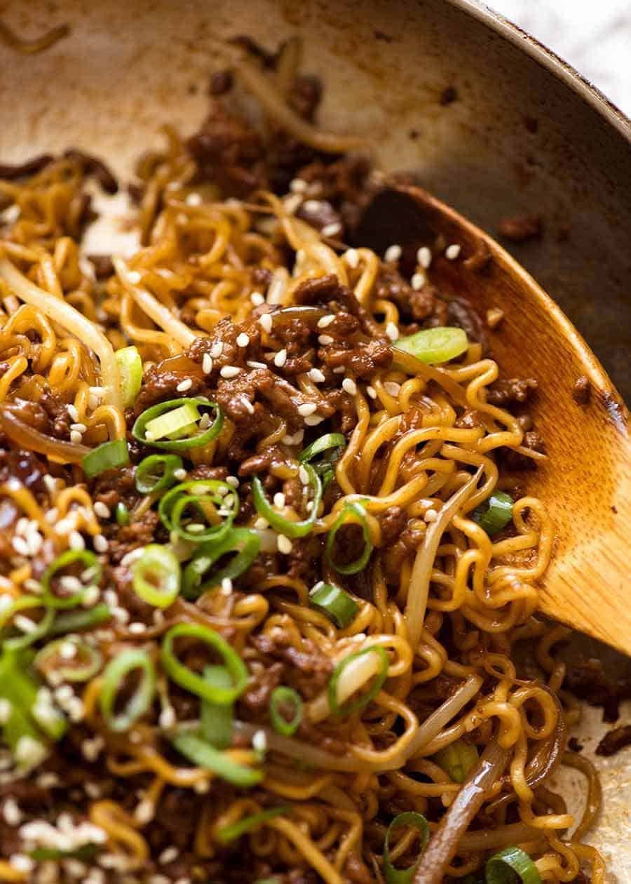 Noodle Ramen cu Carne de Vită Asiatic Rapid