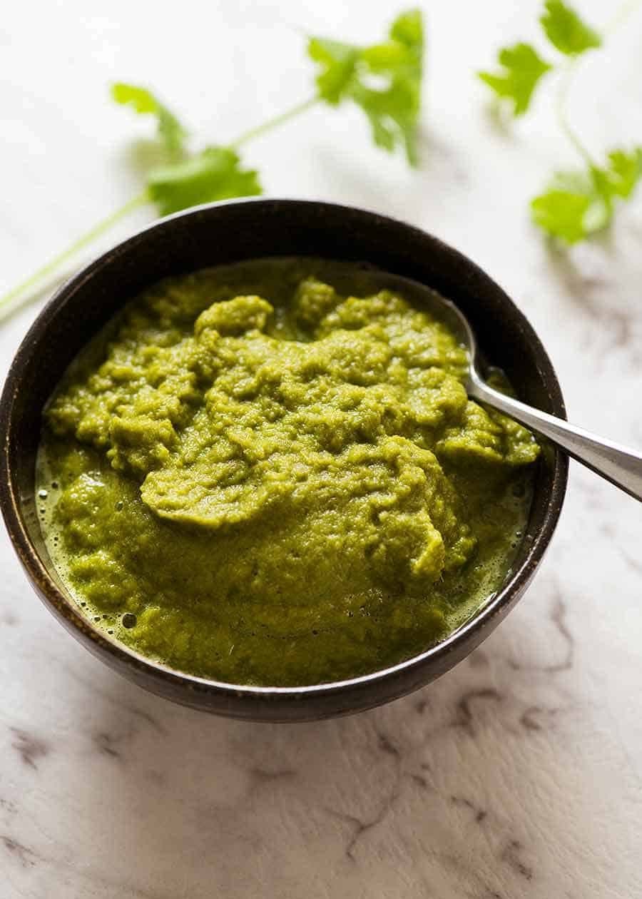 Paste de Curry Verde Thailandez Preparată Acasă
