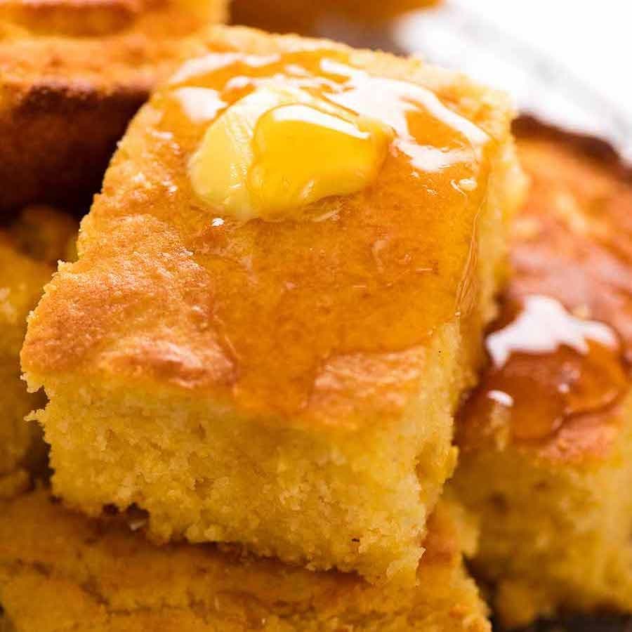Rețetă de Cornbread cu Crema de Porumb