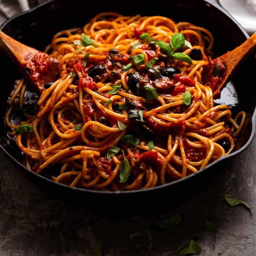 Spaghete alla Puttanesca
