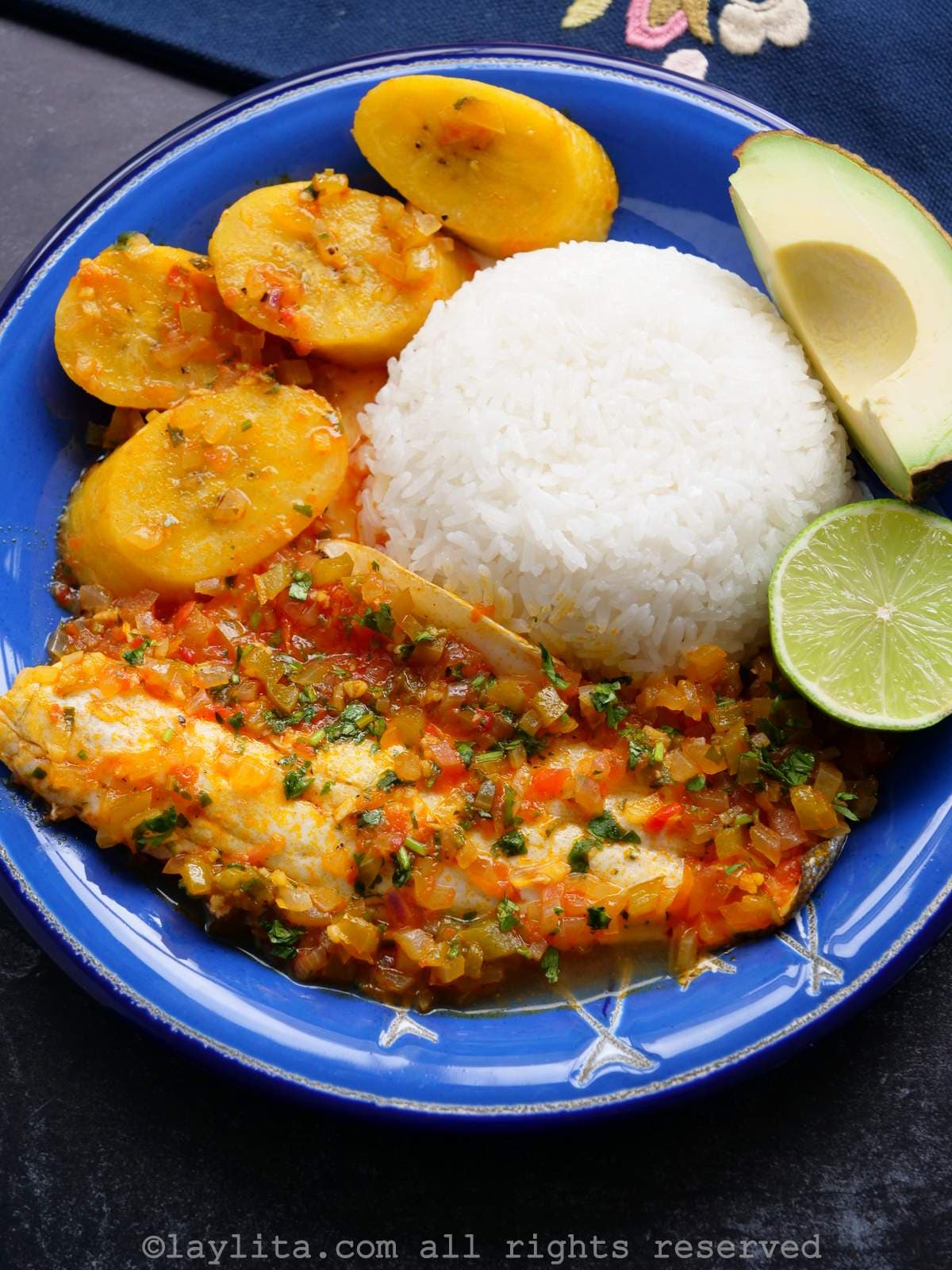 Sudado de Pescado sau Tocană de Pește cu Plantaini