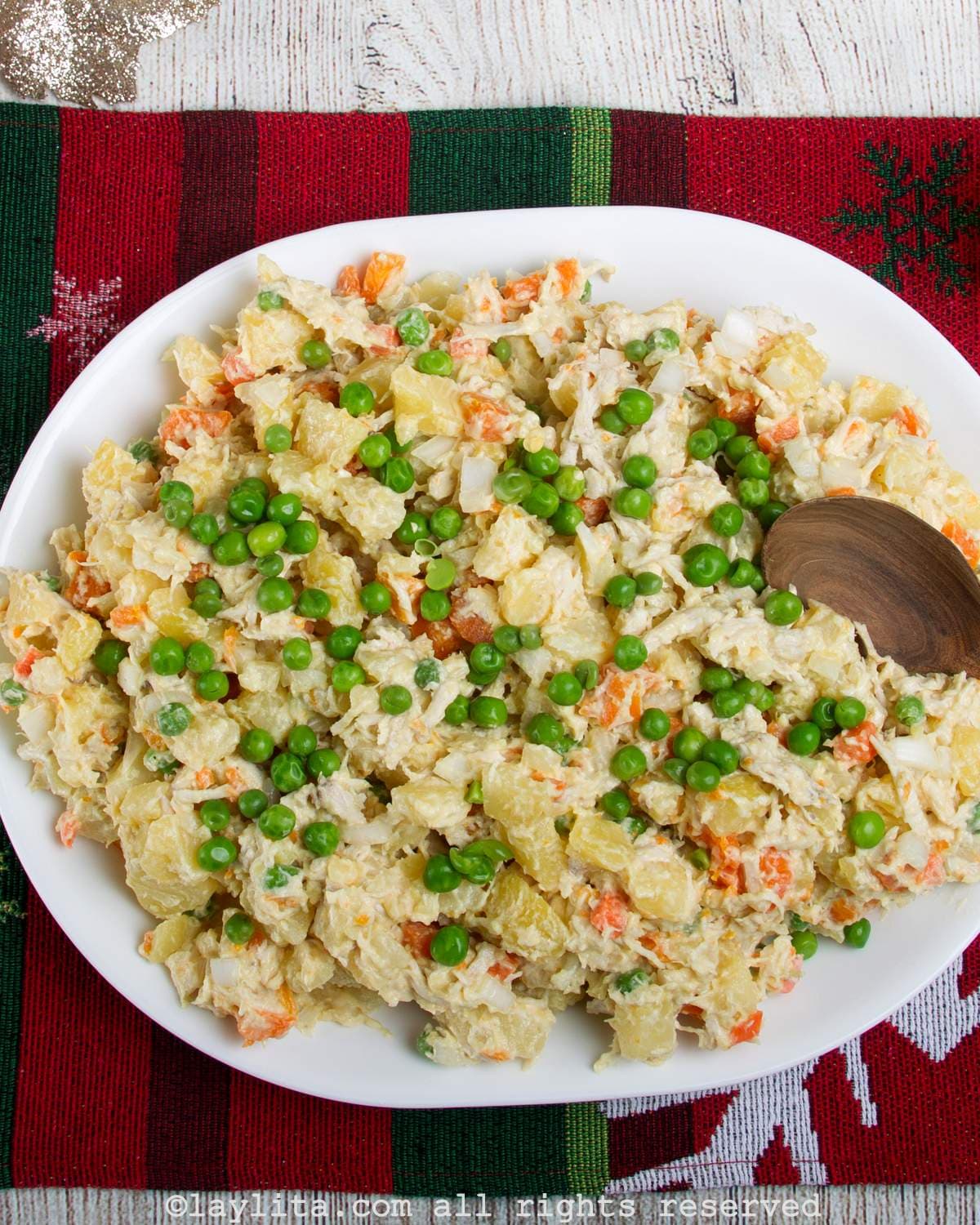 Ensalada de Gallina (Salata de Pui Venezuelană)