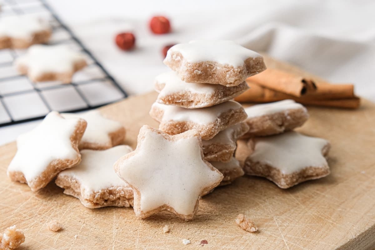 Stele de Scorțișoară Germană (Zimtsterne)