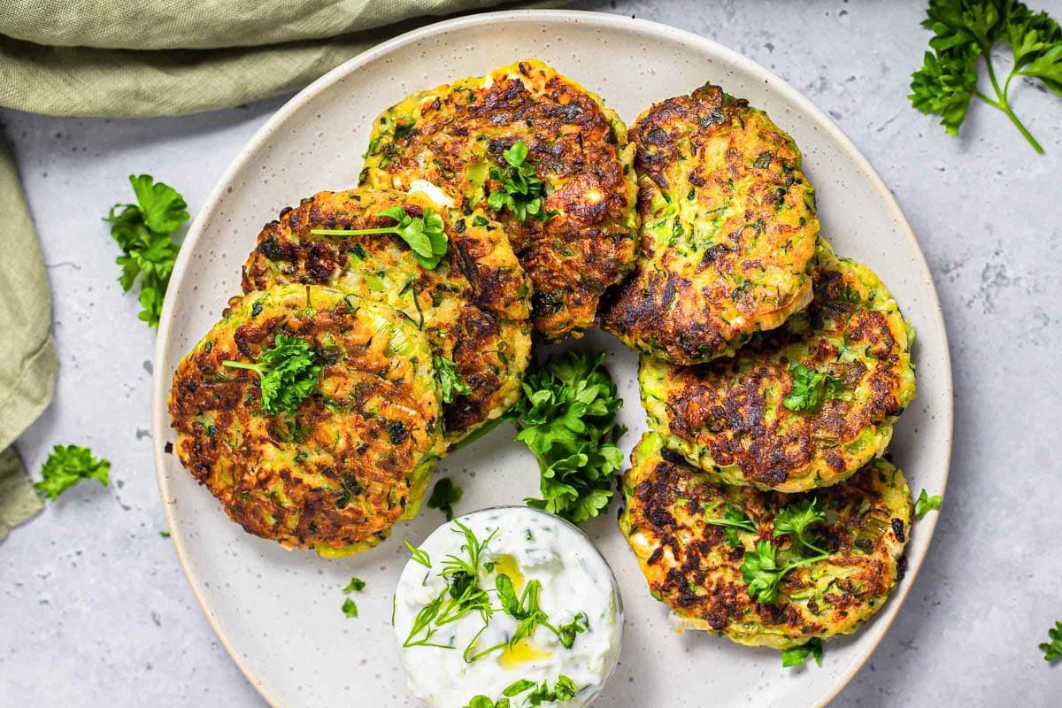 Frituri de Dovlecel Grec (Kolokithokeftedes)