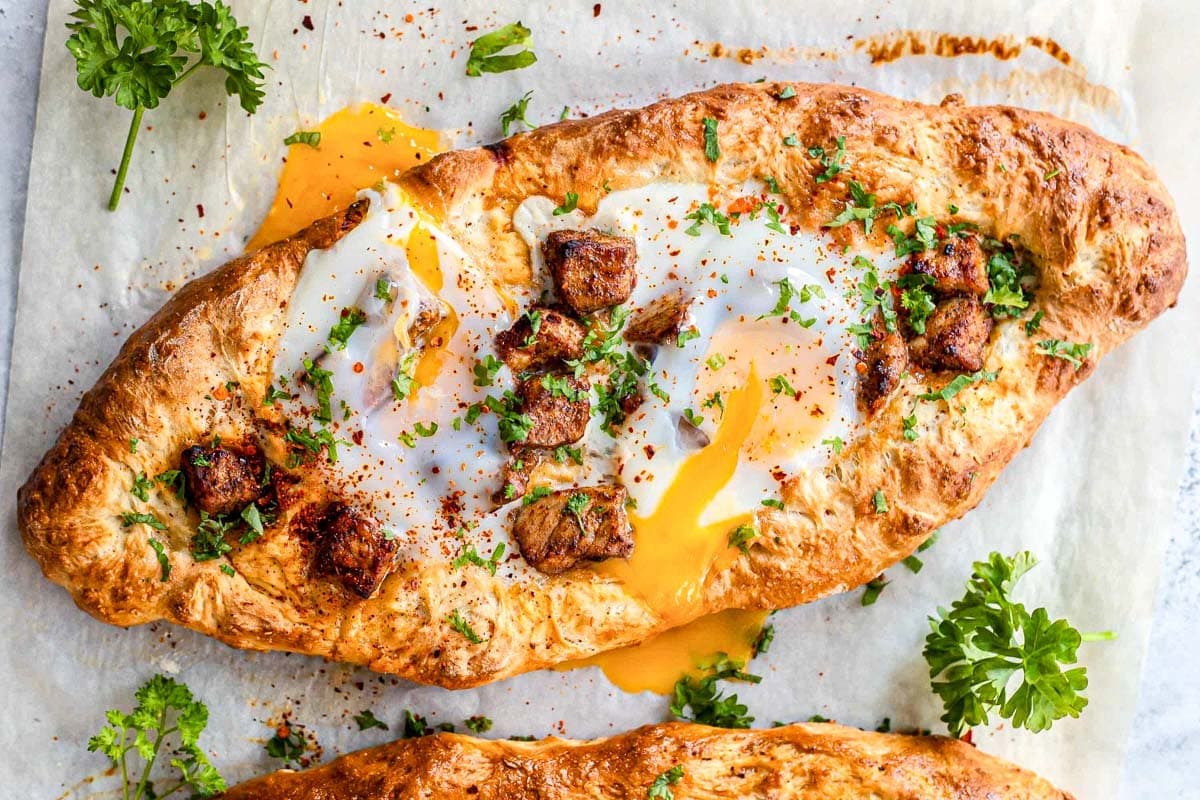 Pastrmajlija (Pizza Macedonenească)